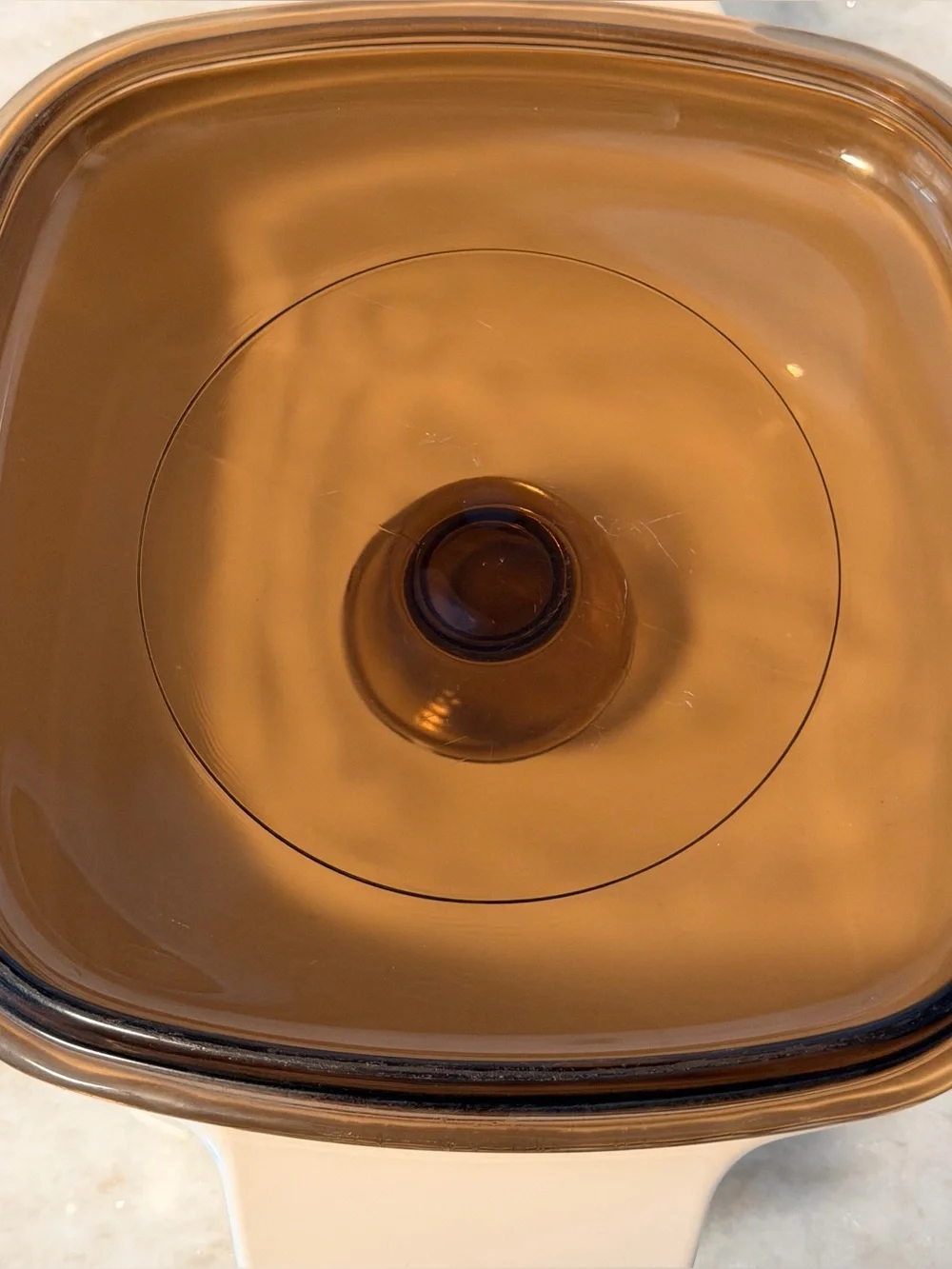 Vintage CorningWare Casserole dish w/ amber lid 1.5L